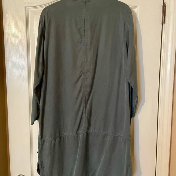 GAP Tencel Shirttail Dress Lightweight Relaxed Fit Pocketed Size L Casual Comfy - Picture 3 of 6
